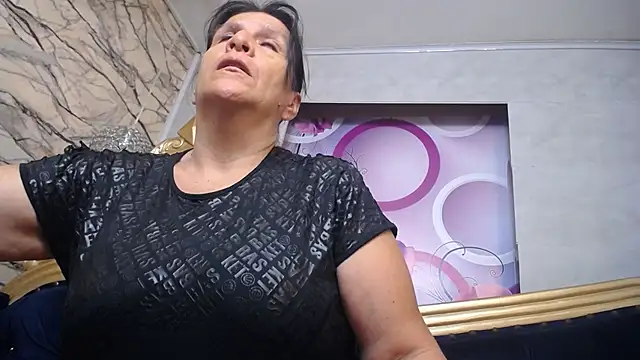 Snapshot of karito_mature17 chatting on 11, 9, 2025 karito mature17 online show from 11, 9, 2025