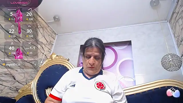 Snapshot of karito_mature17 chatting on 3, 10, 2025 karito mature17 online show from 3, 10, 2025