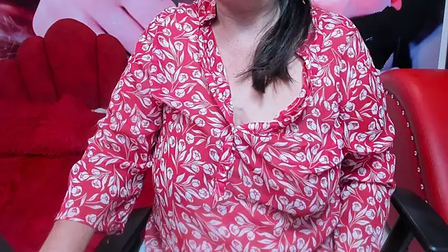 Snapshot of karito_mature17 chatting on 10, 10, 2025 karito mature17 online show from 10, 10, 2025