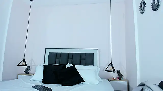 victoria cooper3 online show from 23, 11, 2025