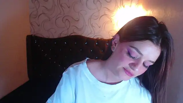 LiaHarryis online show from 26, 2, 2025