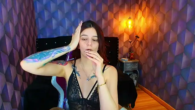Snapshot of LiaHarryis chatting on 28, 4, 2026 LiaHarryis online show from 28, 4, 2026
