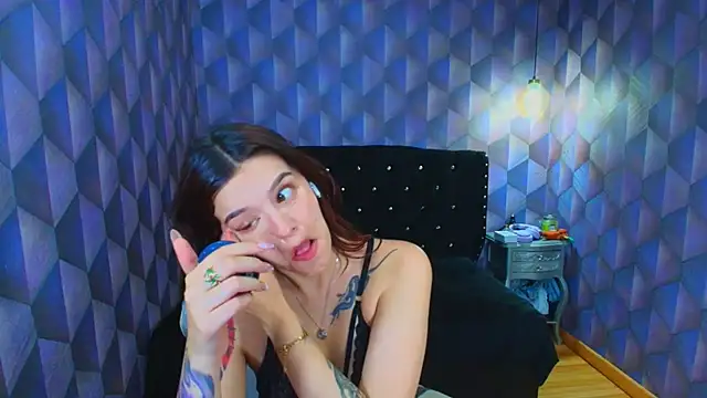 Snapshot of LiaHarryis chatting on 12, 5, 2026 LiaHarryis online show from 12, 5, 2026