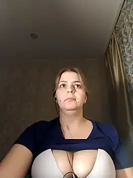 Lady nice cat online show from 6, 2, 2025