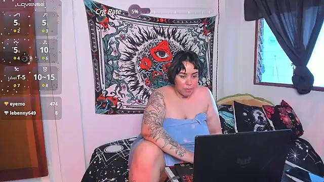 Marinnett11 online show from 9, 12, 2024