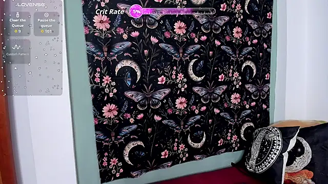 Marinnett11 online show from 10, 11, 2025