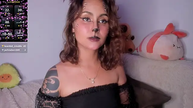 Violette-Ramirez01 online show from 28, 10, 2025