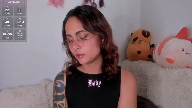 Violette-Ramirez01 online show from 9, 2, 2026