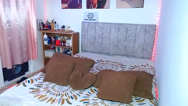 Snapshot of JossieGrey chatting on 14, 1, 2025 JossieGrey online show from 14, 1, 2025