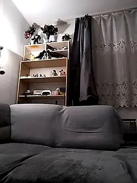 LauraBaby online show from 15, 12, 2025