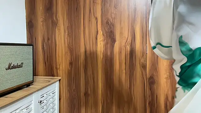 julie 08 online show from 10, 2, 2026