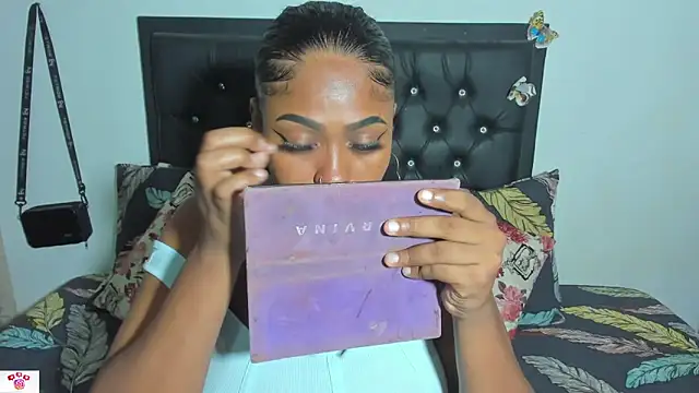 Snapshot of miss-jackson1 chatting on 10, 1, 2025 miss-jackson1 online show from 10, 1, 2025