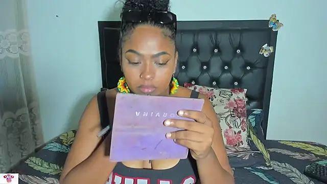 Snapshot of miss-jackson1 chatting on 12, 1, 2025 miss-jackson1 online show from 12, 1, 2025