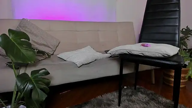 roselinedior online show from 13, 1, 2025