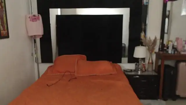 CATRINA-83 online show from 4, 11, 2025