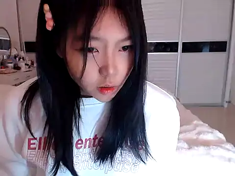 Snapshot of -Lucky_Girl chatting on 28, 12, 2024 -Lucky Girl online show from 28, 12, 2024