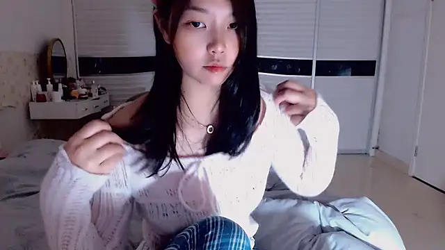 Snapshot of -Lucky_Girl chatting on 1, 10, 2025 -Lucky Girl online show from 1, 10, 2025