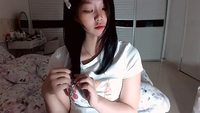 -Lucky Girl online show from 23, 11, 2025