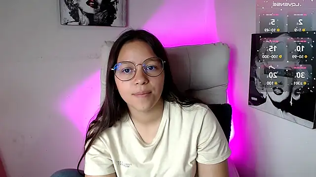 SamanthaRoldaan online show from 8, 3, 2025