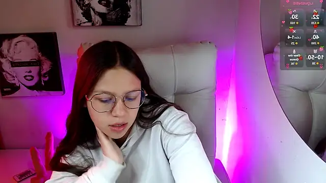 SamanthaRoldaan online show from 4, 2, 2026