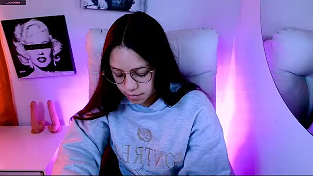 SamanthaRoldaan online show from 4, 3, 2026