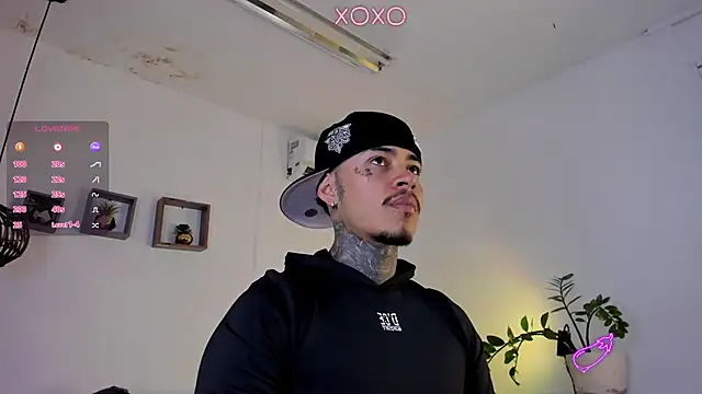 JordanSmiith  online show from 1, 2, 2025