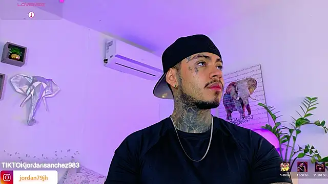 JordanSmiith  online show from 21, 4, 2026