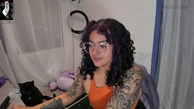 Snapshot of witchviolet chatting on 31, 1, 2025 witchviolet online show from 31, 1, 2025