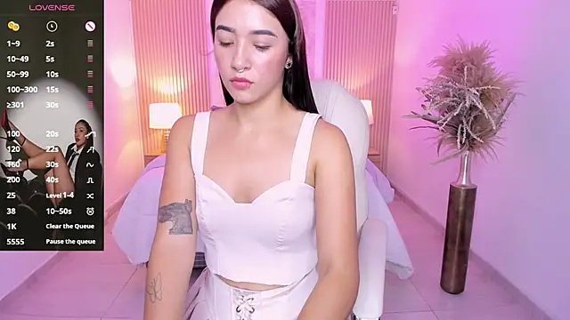 Antonella Grayy online show from 11, 11, 2025