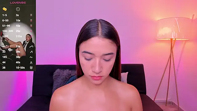 Snapshot of Antonella_Grayy chatting on 17, 6, 2026 Antonella Grayy online show from 17, 6, 2026