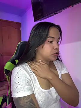 Snapshot of leila_22 chatting on 26, 9, 2025 leila 22 online show from 26, 9, 2025
