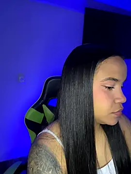 leila 22 online show from 19, 11, 2025