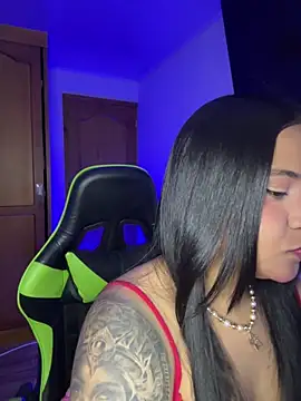 leila 22 online show from 21, 4, 2026