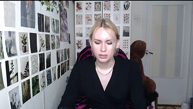 Snapshot of CapriScorpion chatting on 23, 6, 2026 CapriScorpion online show from 23, 6, 2026