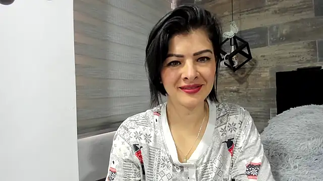 queen fetish online show from 20, 12, 2024