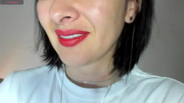 queen fetish online show from 5, 12, 2025