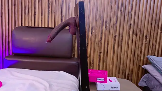 evelynjohnsoon online show from 14, 10, 2025