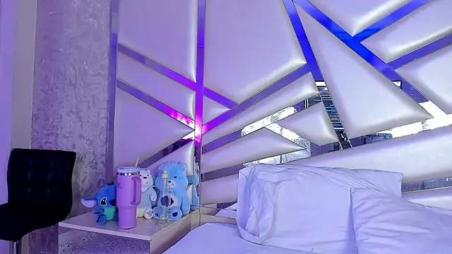 Miia002 online show from 7, 10, 2025