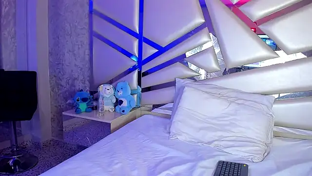 Miia002 online show from 1, 11, 2025