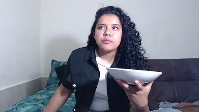 agata 22 online show from 11, 4, 2026