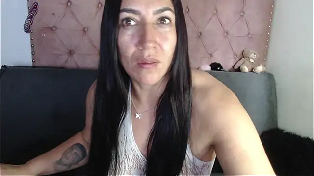 Snapshot of missbella1 chatting on 18, 7, 2026 missbella1 online show from 18, 7, 2026