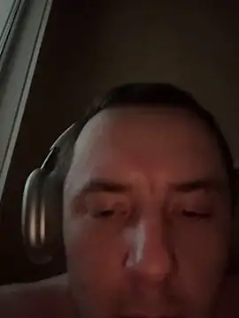 Snapshot of KristiDan chatting on 4, 3, 2026 KristiDan online show from 4, 3, 2026