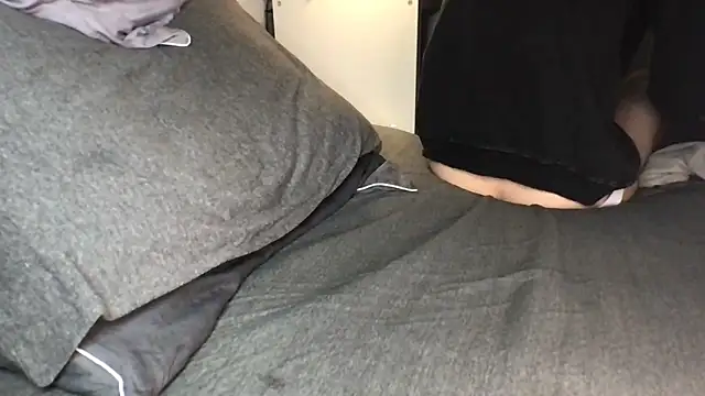 Thomas lovetolicku online show from 22, 4, 2026