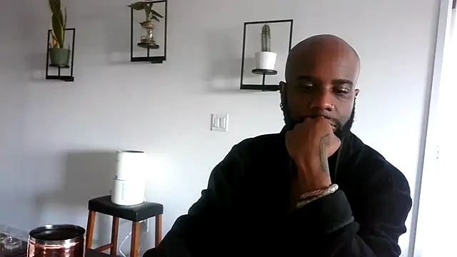 Snapshot of Horus0027 chatting on 6, 5, 2026 Horus0027 online show from 6, 5, 2026
