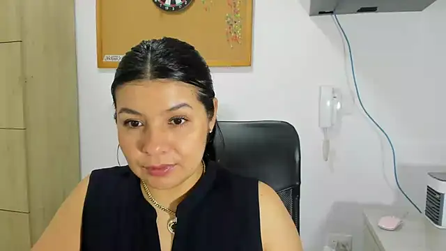 Snapshot of miaa_daniels chatting on 28, 2, 2025 miaa daniels online show from 28, 2, 2025