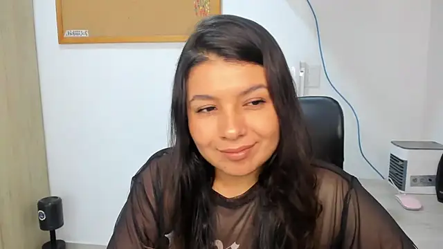 Snapshot of miaa_daniels chatting on 1, 3, 2025 miaa daniels online show from 1, 3, 2025
