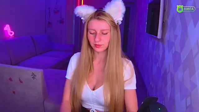 AmaliaQueen online show from 1, 11, 2025