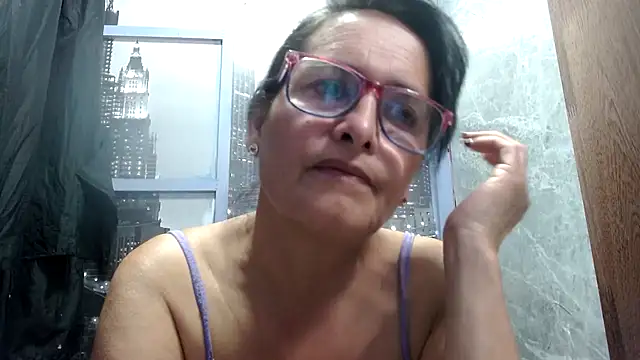 Snapshot of Nastylatinaxxx chatting on 12, 9, 2025 Nastylatinaxxx online show from 12, 9, 2025