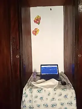 The-Peach-Flexer online show from 25, 10, 2025