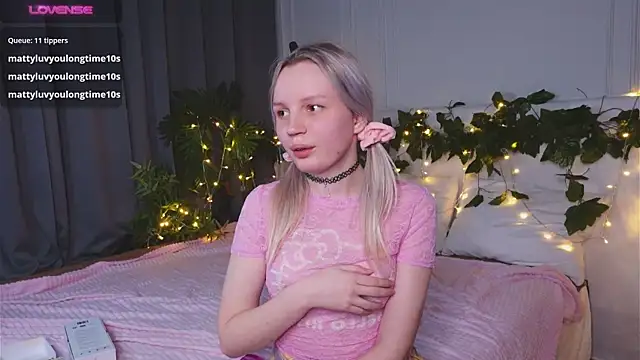 Beatrica Klein online show from 1, 3, 2025